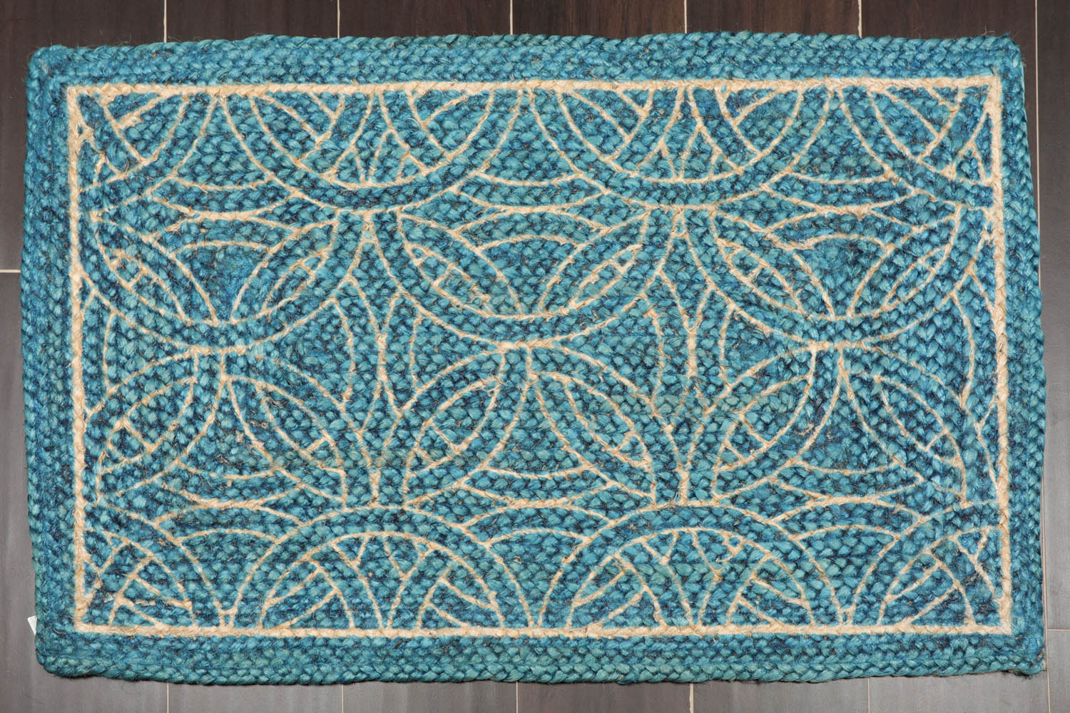 2x3 Hand-Made Blue & Beige Braided Jute Mat – Easy to Clean Stain-Resistant Handspun Natural Mat Secondary image