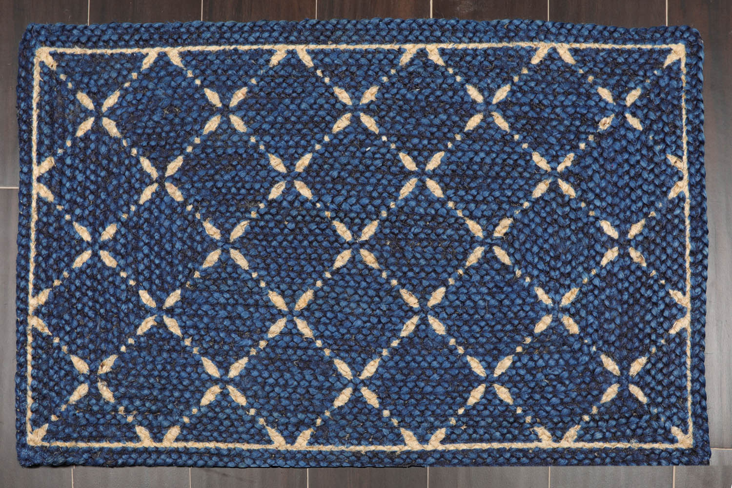 2x3 Blue Beige Machine Made Handspun Jute Braided Mat – Modern & Contemporary Oriental Area Rug Secondary image